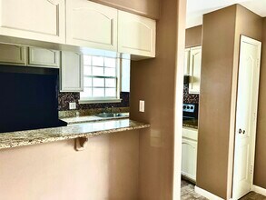 3110 Cuernavaca Dr in Laredo, TX - Building Photo - Building Photo