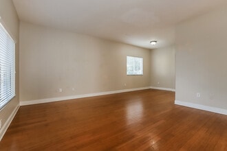 3519 Pine Top Dr in Valrico, FL - Foto de edificio - Building Photo
