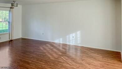 247 Fairfield Ln in Hillsborough Township, NJ - Building Photo - Building Photo