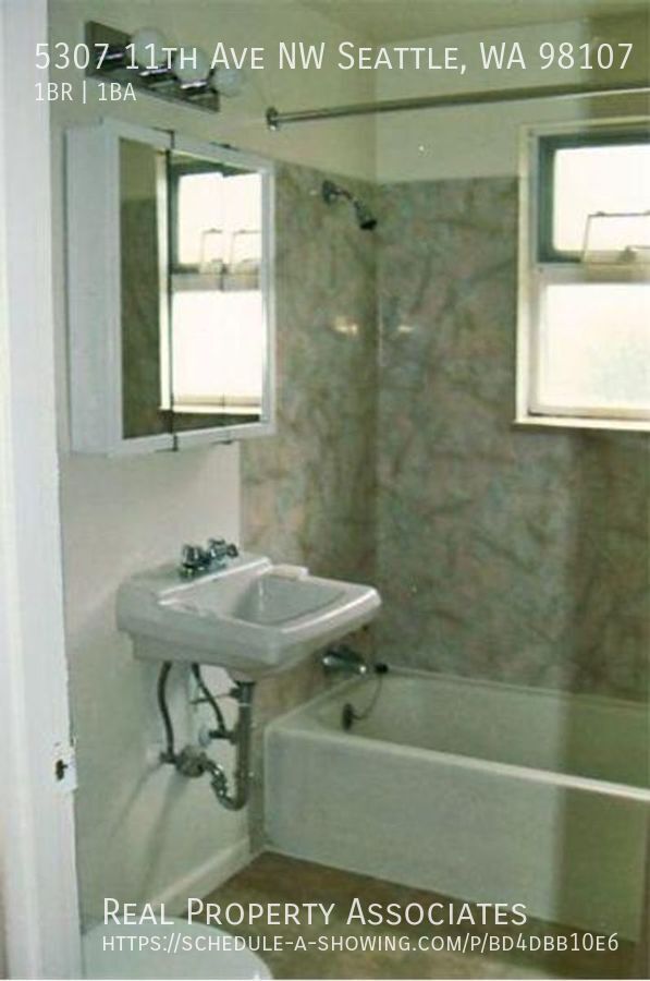 5307 11th Ave NW in Seattle, WA - Building Photo - Building Photo