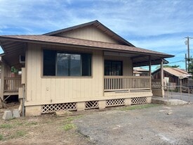 85-163-163 Plantation Rd in Waianae, HI - Building Photo