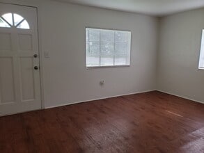 3900 55th Ave N, Unit Front House in St. Petersburg, FL - Building Photo - Building Photo