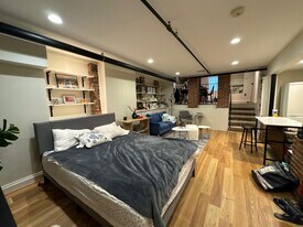 1110 Massachusetts Ave, Unit 1 in Cambridge, MA - Building Photo