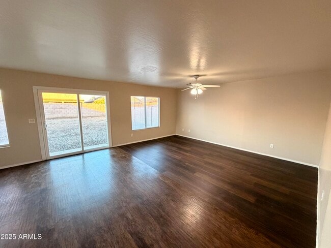 12022 W Almeria Rd in Avondale, AZ - Building Photo - Building Photo