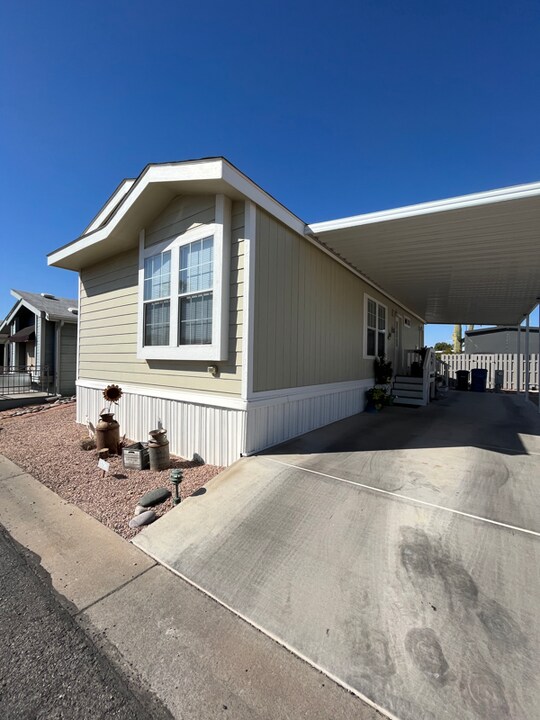 8865 E Baseline Rd in Mesa, AZ - Building Photo