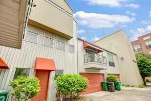 822 Ruthven St in Houston, TX - Building Photo