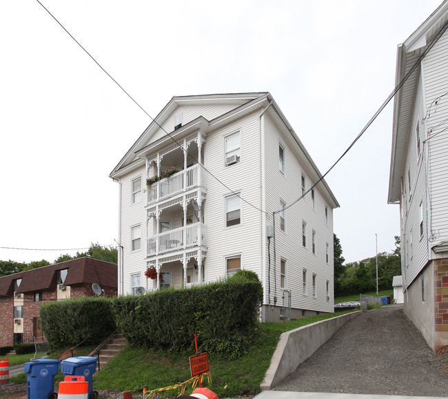 201 Beaver St in New Britain, CT - Building Photo - Building Photo