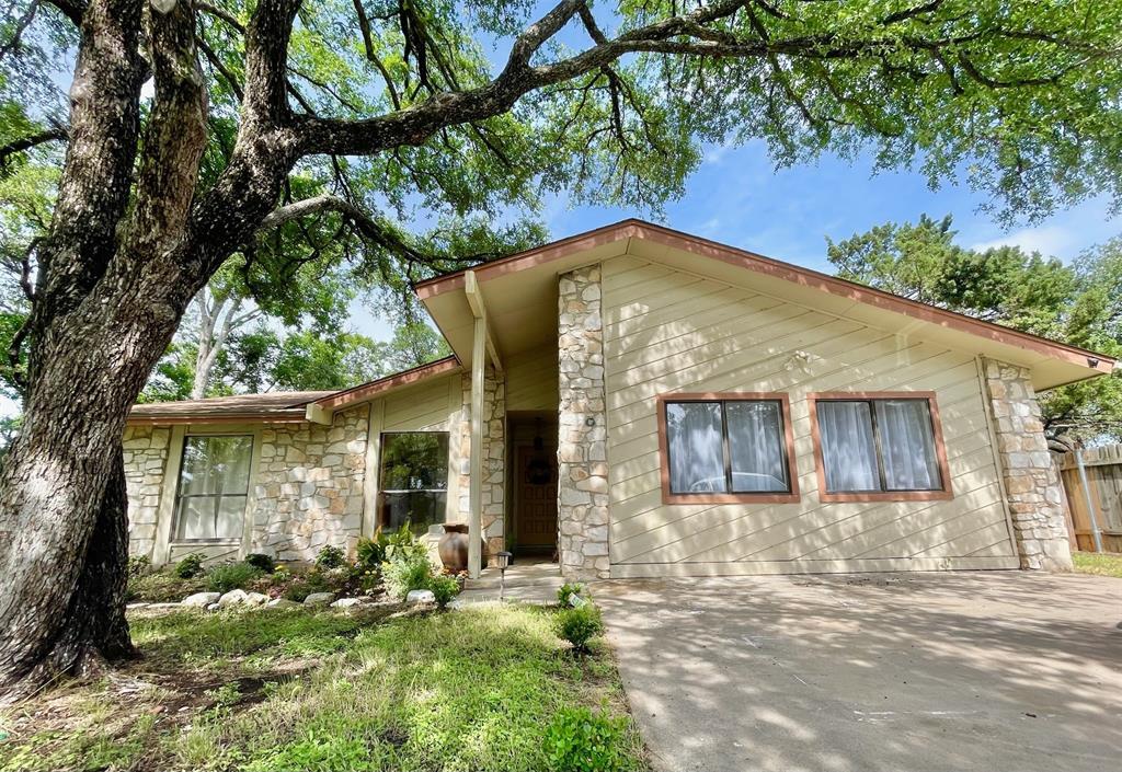 13315 Water Oak Ln in Austin, TX - Foto de edificio