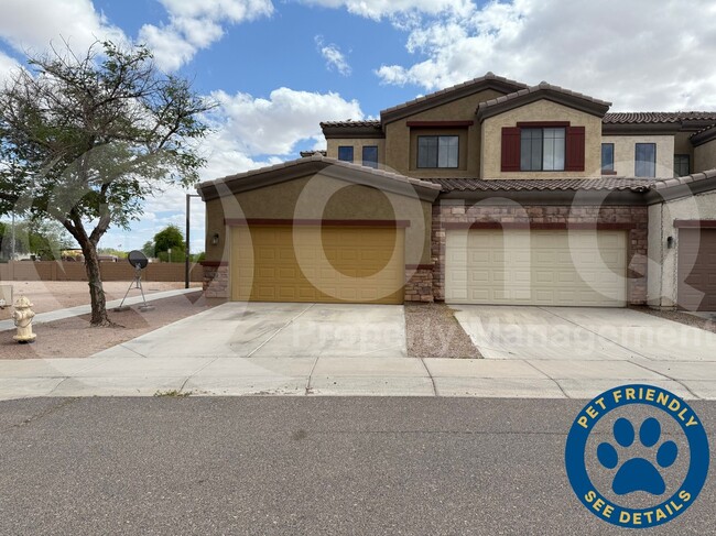 property at 1456 E 9th St