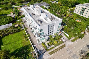 1650 Brickell Ave, Unit 106 in Miami, FL - Building Photo - Building Photo