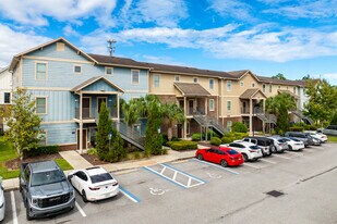 The Station Alafaya in Oviedo, FL - Building Photo