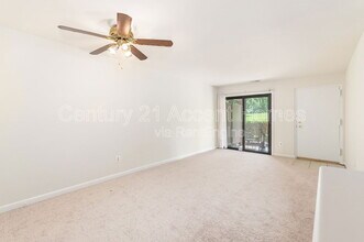 5805 Royal Ridge Dr in West Springfield, VA - Building Photo - Building Photo