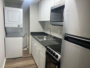 2490 SW 14th Dr-Unit -36 in Gainesville, FL - Building Photo - Building Photo