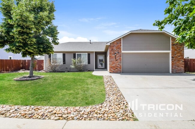 property at 305 Disc Ln