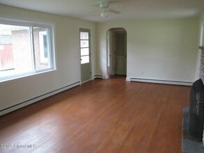 191 Helderberg Pkwy in Voorheesville, NY - Building Photo - Building Photo