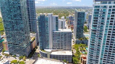 1250 S Miami Ave in Miami, FL - Building Photo - Building Photo