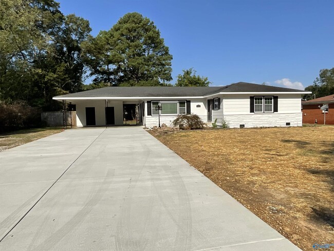 property at 1805 8th Ave SW