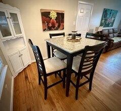 10325 Newcombe Dr in Dallas, TX - Building Photo - Building Photo