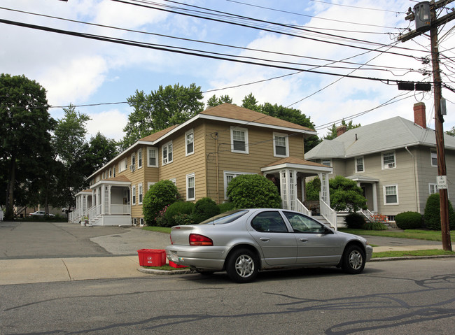 35-37 Richardson St in Wakefield, MA - Building Photo - Building Photo
