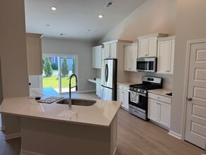 1804 Sunshine Ct in North Myrtle Beach, SC - Building Photo - Building Photo