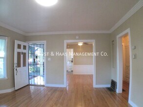 215 E Scott St in Long Beach, CA - Building Photo - Building Photo