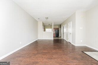 2305 Nicole Dr in Hampton, GA - Building Photo - Building Photo