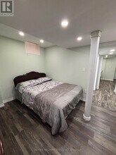 5451 Richmeadow Mews in Mississauga, ON - Building Photo - Building Photo