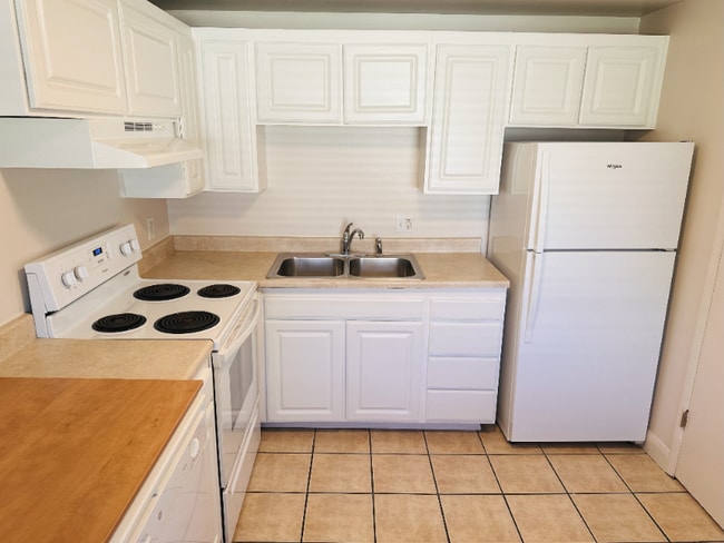 2107 E 3300 S in Salt Lake City, UT - Building Photo - Building Photo