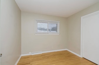 3643 Greenwood St in Skokie, IL - Building Photo - Building Photo