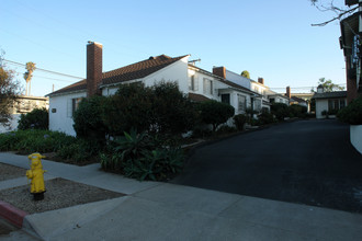 450 Por La Mar Dr in Santa Barbara, CA - Building Photo - Building Photo