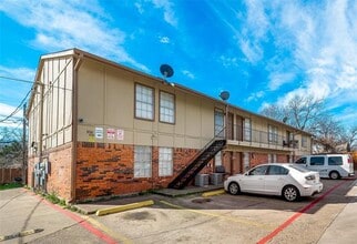 108 E Cedar St in Arlington, TX - Building Photo - Building Photo