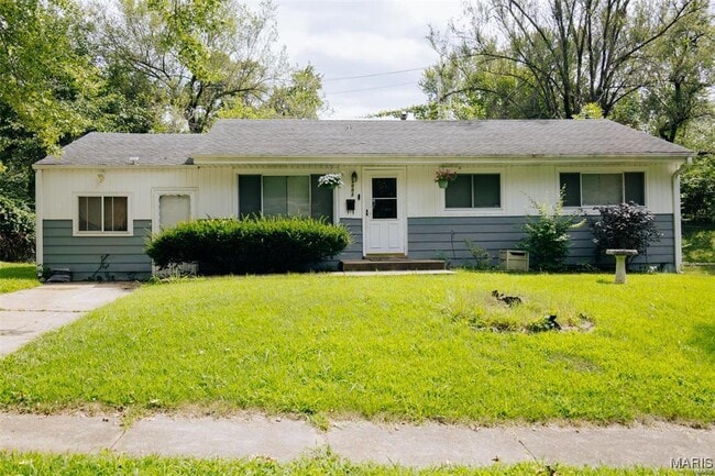 property at 1002 Hutton Pl