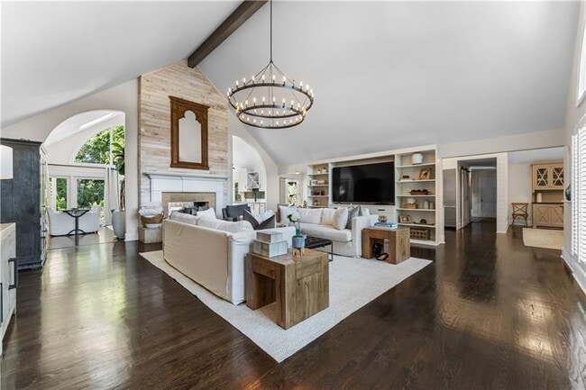345 Dogwood Trail in Marietta, GA - Foto de edificio - Building Photo