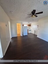 220 Dogwood Pointe Dr in McMinnville, TN - Building Photo - Building Photo