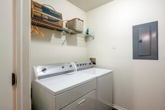 Sundance Apartments in Cheyenne, WY - Building Photo - Interior Photo