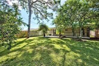 671 98th Ave N in Naples, FL - Building Photo - Building Photo