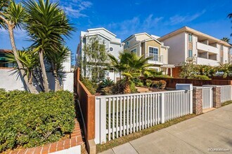 1452 Reed Ave in San Diego, CA - Foto de edificio - Building Photo