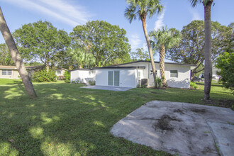 7601 Georges Rd in Fort Pierce, FL - Building Photo - Building Photo