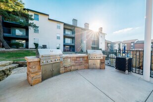 Bridgeport in Irving, TX - Building Photo