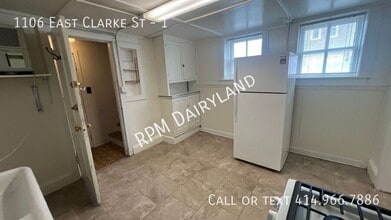 1106 E Clarke St in Milwaukee, WI - Building Photo - Building Photo