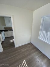 1711 Santa Paula Dr in Las Vegas, NV - Building Photo - Building Photo