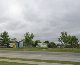 170 Fairview in Toronto, ON - Building Photo - Building Photo