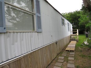 735 5th St in San Leon, TX - Building Photo - Building Photo