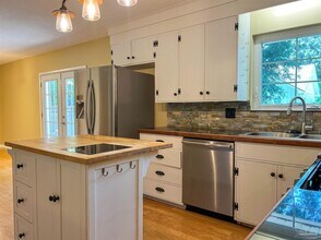2115 Summit Blvd in Pensacola, FL - Building Photo - Building Photo