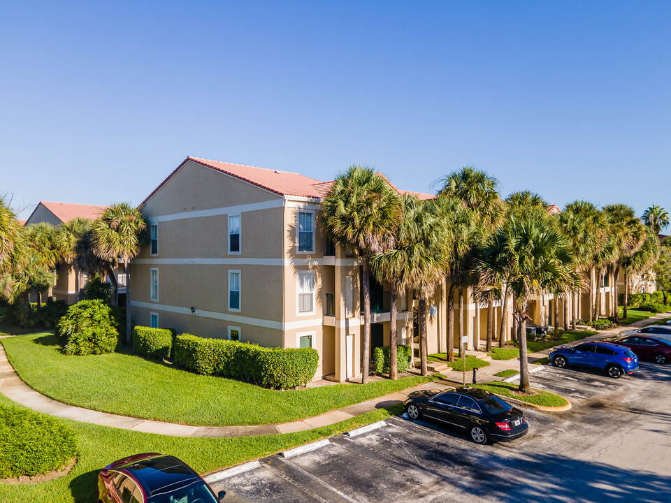 Savannah at Riverside Condo in Coral Springs, FL - Building Photo