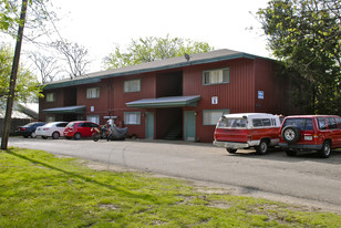 804 N Locust St in Denton, TX - Building Photo