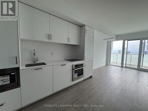 88 Queen St E in Toronto, ON - Building Photo - Building Photo