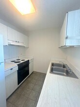 725 Piikoi St in Honolulu, HI - Building Photo - Building Photo