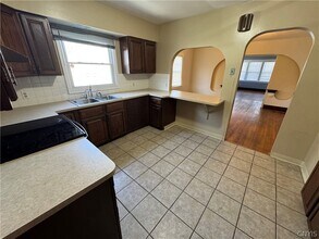 295-97 N Midler Ave in Syracuse, NY - Building Photo - Building Photo