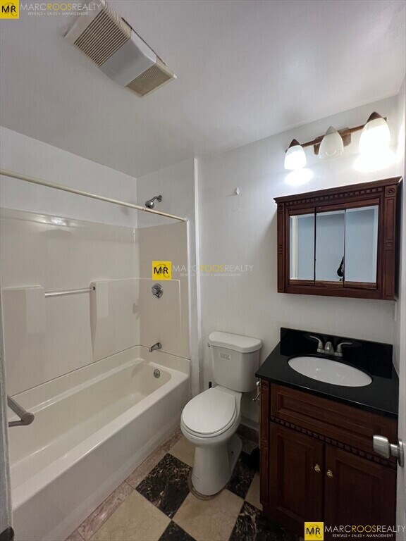 89 Spring St, Unit 3 in Cambridge, MA - Building Photo - Building Photo